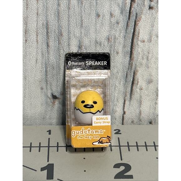 Zuru Mini Brands Series 4 Wave Gudetama THE LAZY EGG Bluetooth Speaker Miniature - Picture 1 of 3
